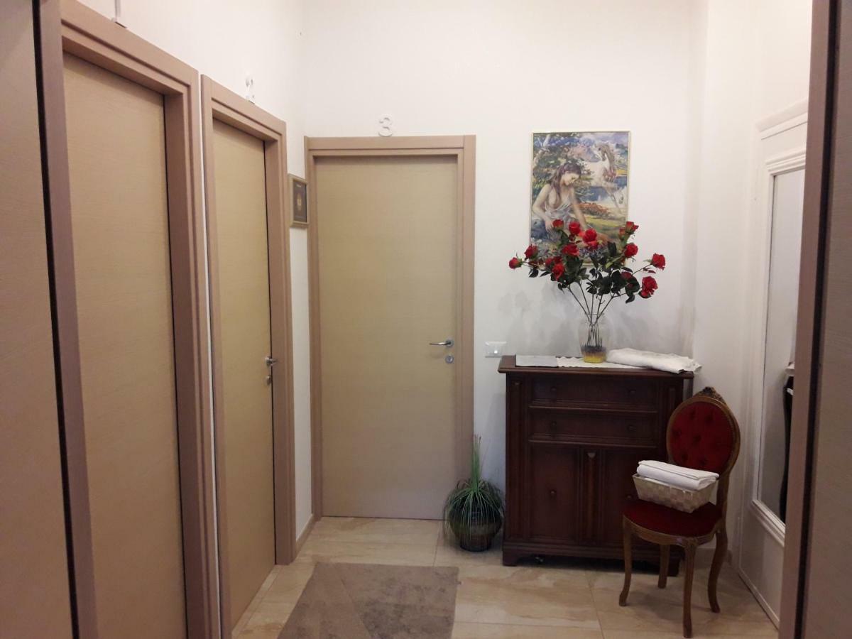 Affittacamere Sorrento เวนติมิญา ภายนอก รูปภาพ